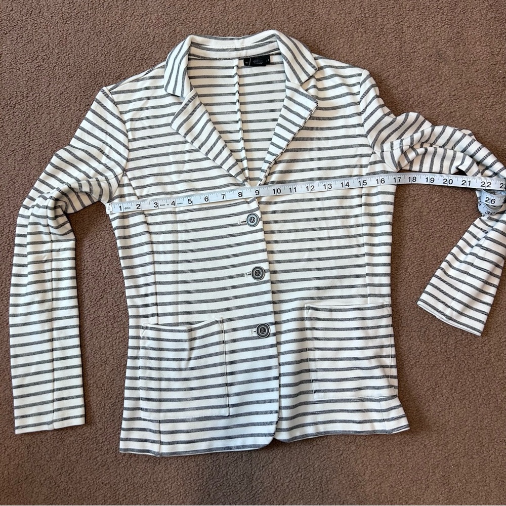 Tahari Women’s Blazer Sz Small White/Cream w Black Stripes Long Sleeve Soft Knit - Picture 6 of 8
